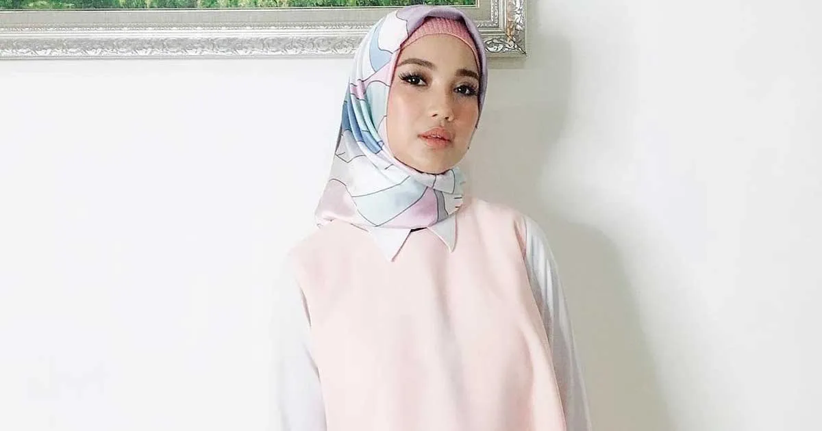 Putuskan Berhijab, Netizen Minta Chacha Frederica Hapus Foto Seksinya
