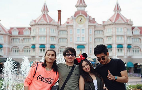 giorgino abraham dan Irish bella di disneyland paris