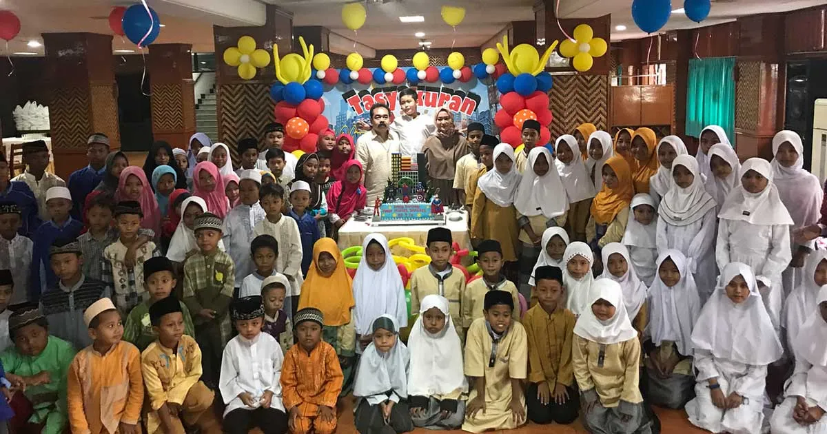 Serunya Ultah Anak Inul Daratista Bareng 6 Panti Asuhan