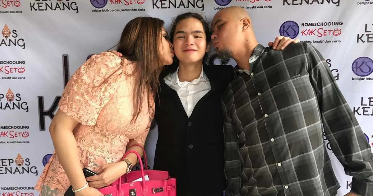 Dul Foto Bareng Maia dan Dhani, Netizen Sindir Pelakor