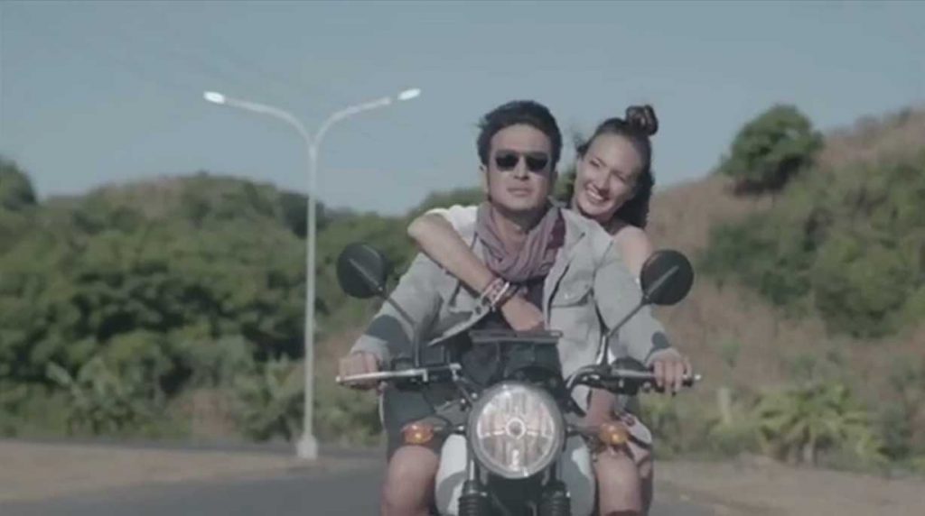 Video pertunangan Nadine Chandrawinata