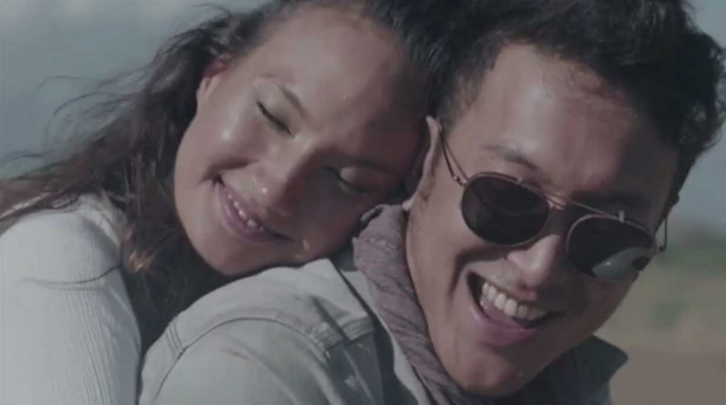 Video pertunangan Nadine Chandrawinata dan dimas anggara