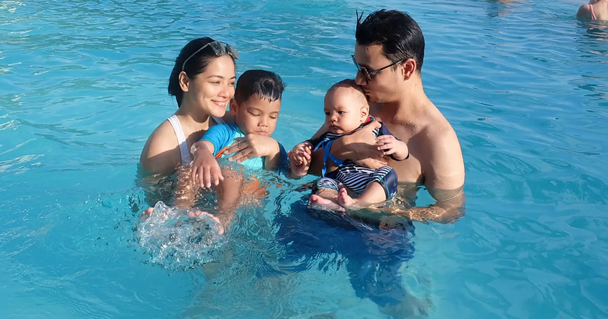 Unggah Foto Masa Lalu, Titi Kamal Beri Isyarat Tambah Momongan?