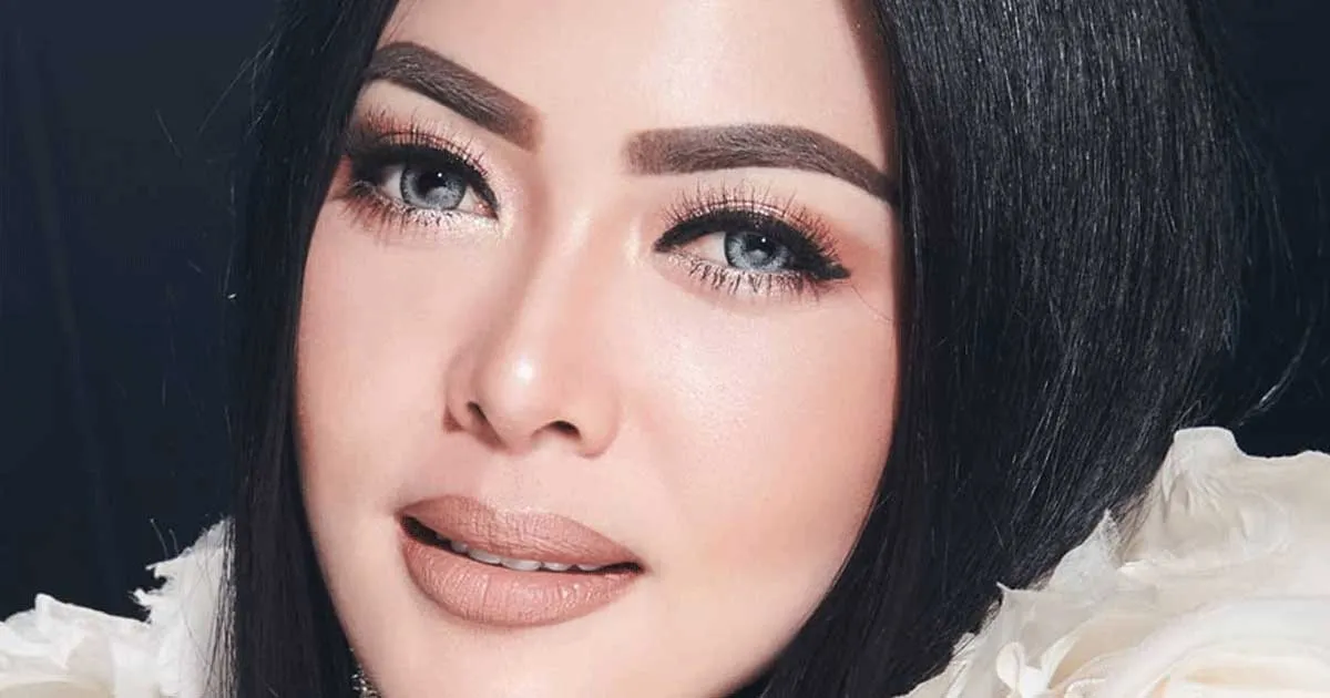 Foto Syahrini Tanpa Editan Bikin Orang Pangling