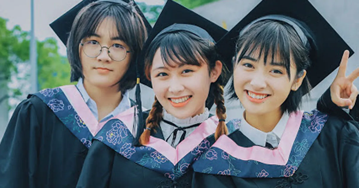 Selamat! Shen Yue ’Meteor Garden Remake’ Jadi Sarjana