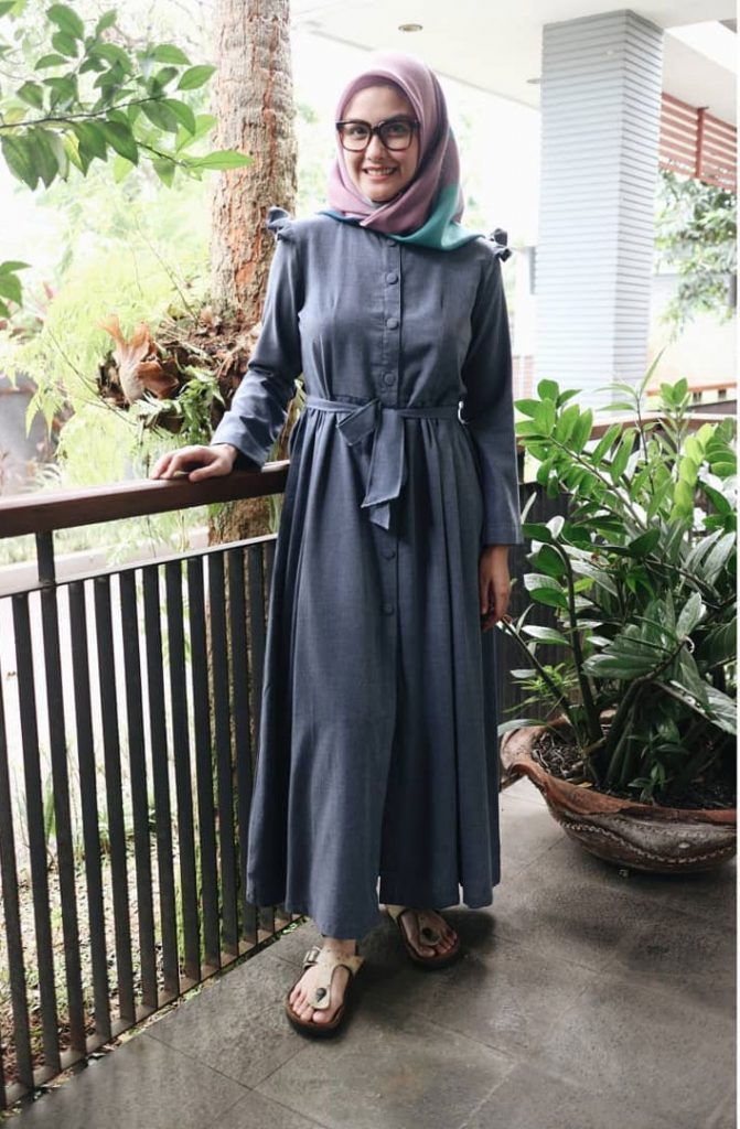warna-hijab-untuk-lebaran-ungu