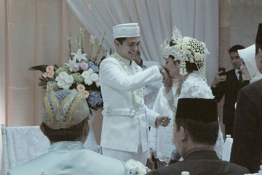 adzana bing slamet-menikah