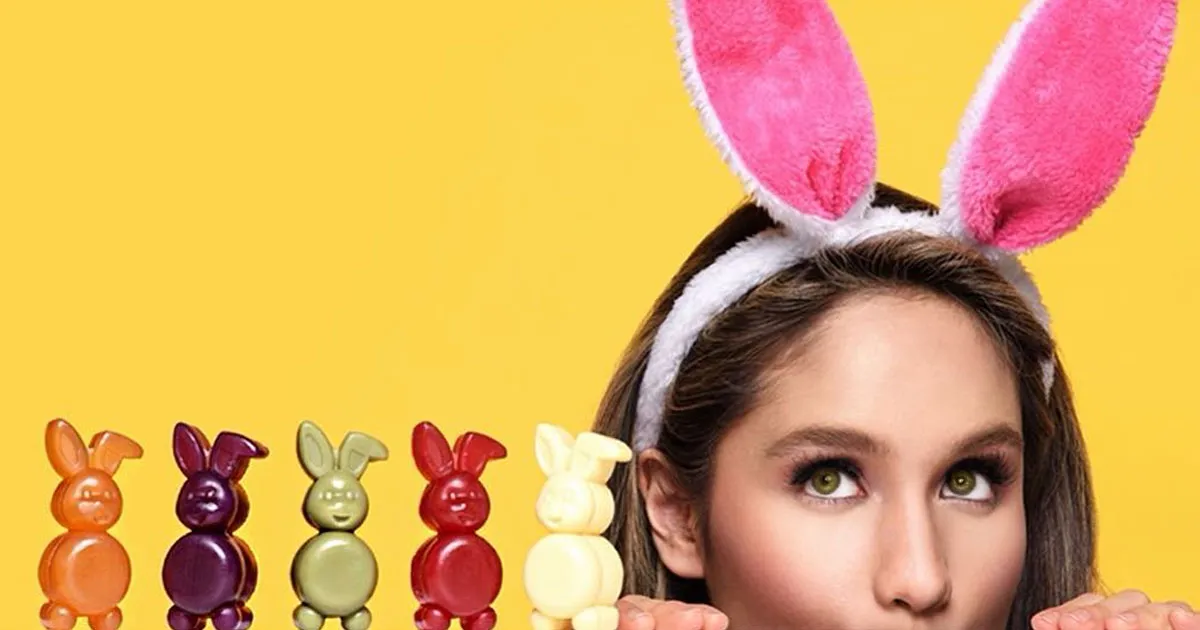So Cute! Menggemaskannya Cinta Laura dengan Telinga Kelincinya