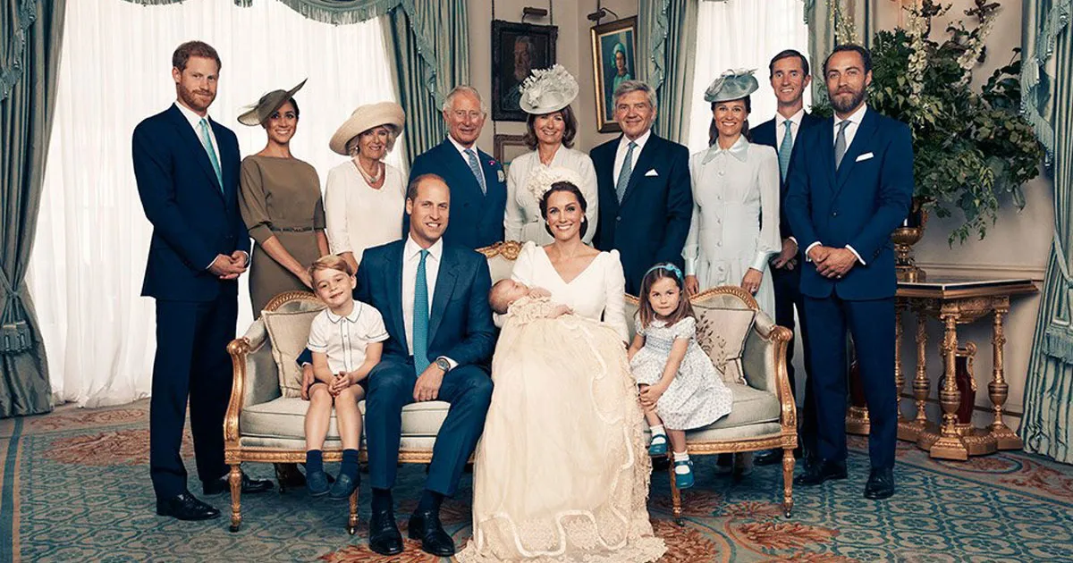 Pangeran George dan Putri Charlotte Curi Hati di Foto Pembaptisan Louis