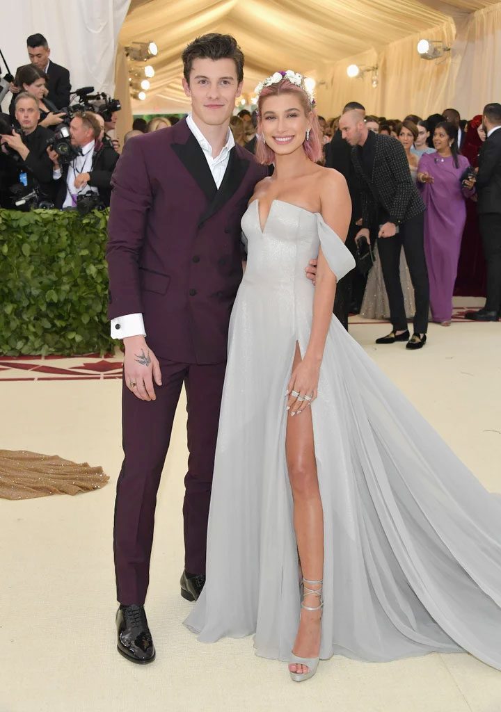 hailey-baldwin-dan-shawn mendes-