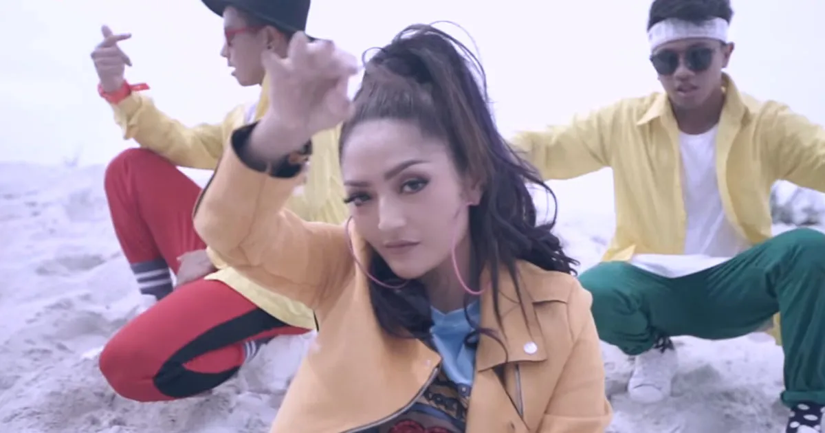 “Lagi Syantik” Siti Badriah Kalahkan Despacito di Tangga Musik Billboard
