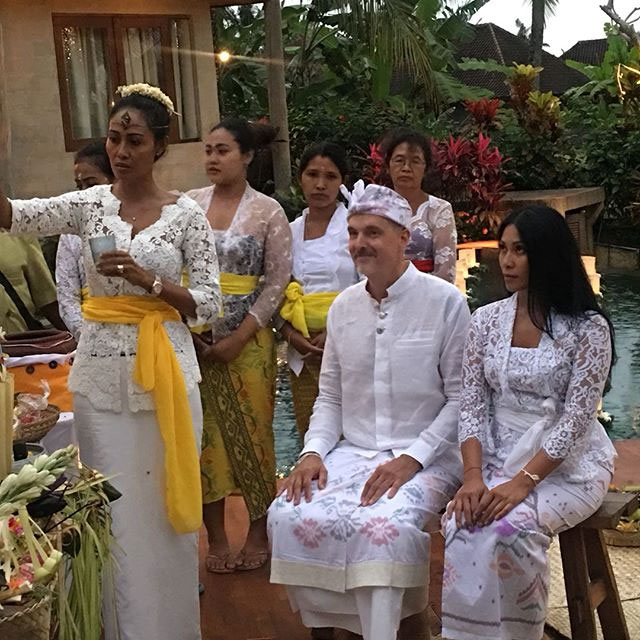 baju-pernikahan-anggun-c sasmi