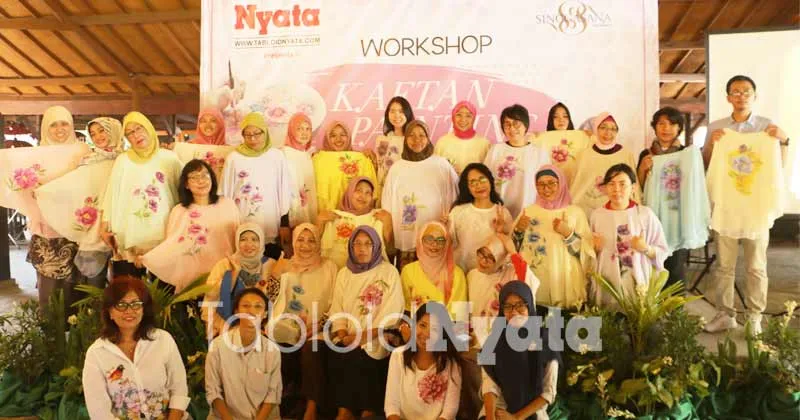 Solusi Efektif Ubah Bajumu Jadi Limited Edition Lewat Lukis Kaftan