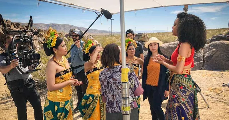 Livi Zheng Pamerkan Budaya Bali di Video Musik Queen of the Hill