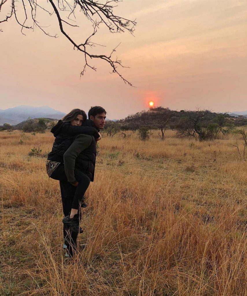 jessica-iskandar dan richard kyle di afrika