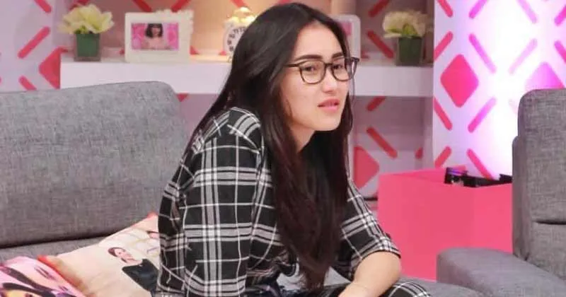 Ayu Ting Ting Terkejut Saat Dihubungi ‘Hantu Suzanna’