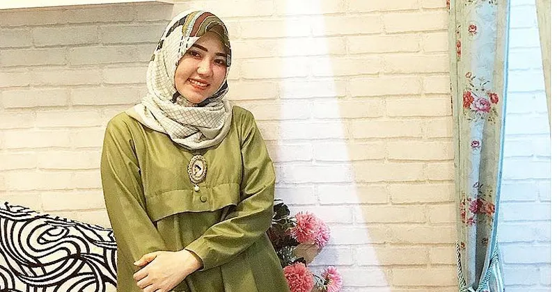 Pakai Hijab Lebar, Perubahan Wajah Via Vallen Jadi Sorotan