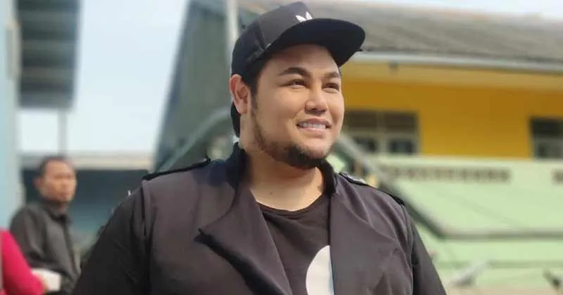 Potret Ivan Gunawan Kecil Ternyata Bule Banget Lho!