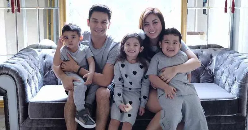 Istri Jonathan Frizzy Sindir Artis Gimik Lewat Foto Keluarganya