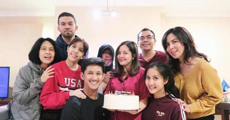 Reaksi Tasya Kamila Dapatkan Kado ‘Tempat Sampah’ dan ‘Hotel Mewah’