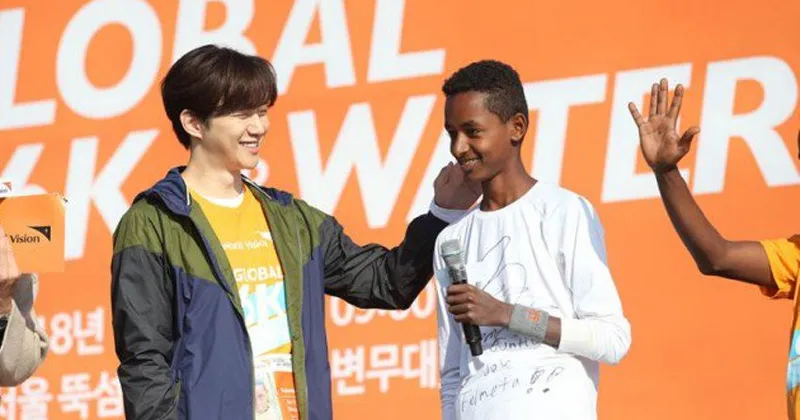 Akhirnya Junho 2PM Bertemu dengan ‘Putranya’ yang Berasal dari Afrika