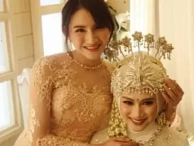 melody-dan-adiknya