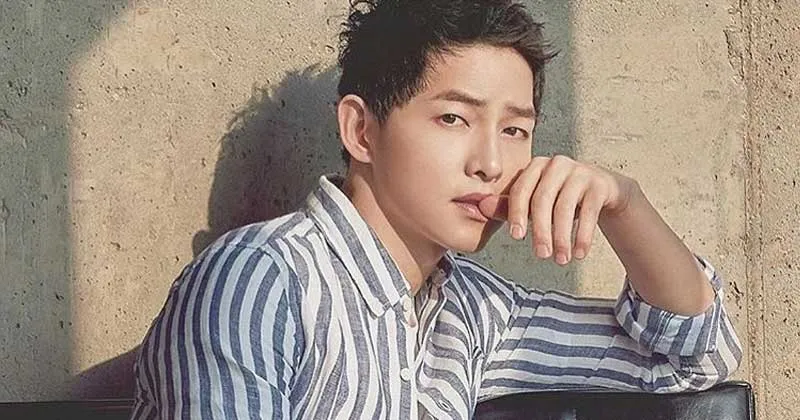Song Joong Ki Bikin Penggemar Ilfil dengan Model Rambut Baru