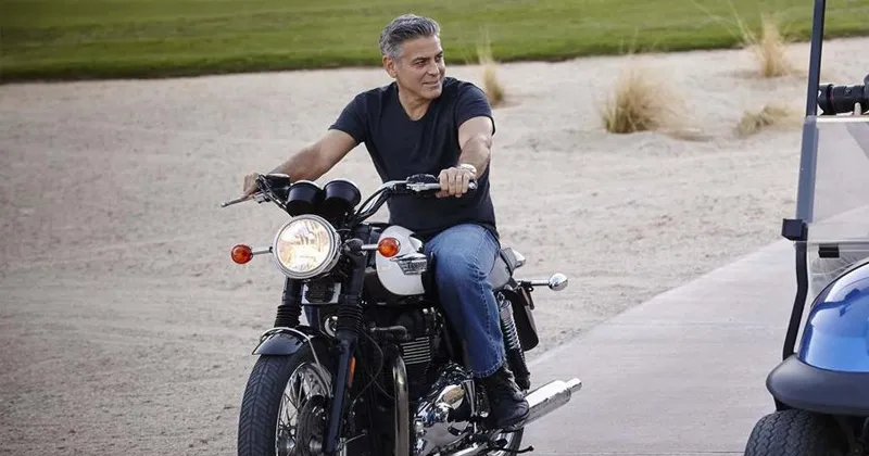 George Clooney Relakan Motor Gedenya Demi Para Veteran