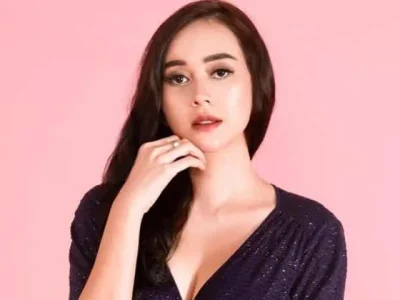Aura Kasih menikah