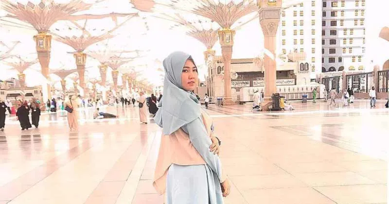Via Vallen Dikritik Gara-gara Bagikan Alquran dari Madinah
