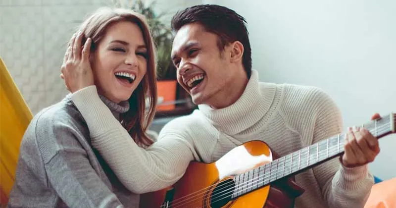 Kasual dan Intim Jadi Tema Prewedding Randy Pangalila dan Chelsea