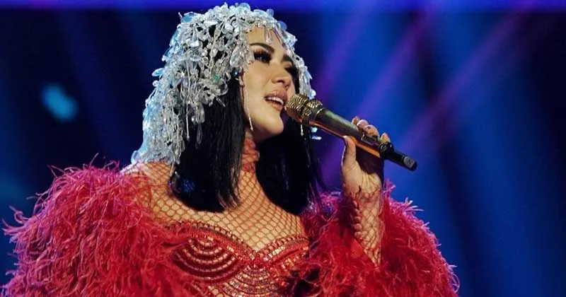 Akhirnya Syahrini Ungkap Cintanya Usai Dikabarkan Lamaran