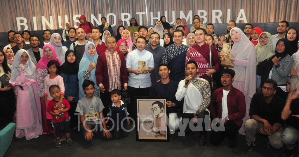 Desainer Fahmi hendrawan (3)