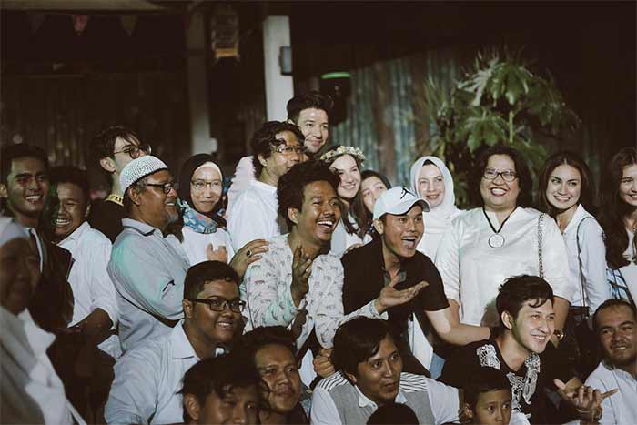 Foto lamaran Irish Bella dan Ammar Zoni