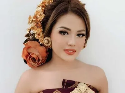 aurel-hermansyah-kenakan-bau tradisional bali