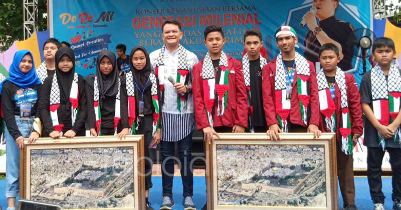 bakti-sosial-hedi-yunus