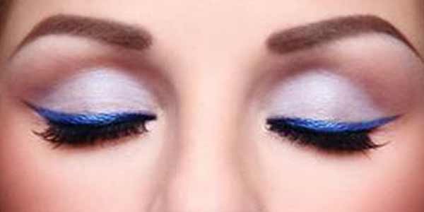 eyeliner-warna-warni