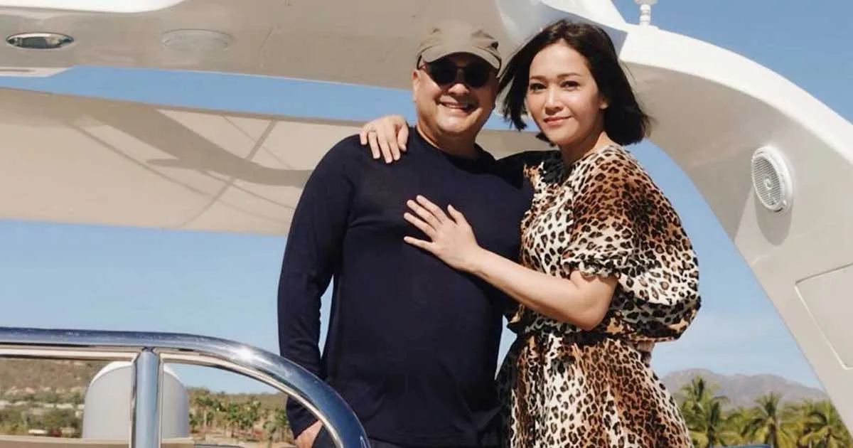 Maia Estianty Umrah dengan Suami Naik Jet Pribadi