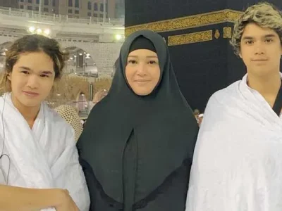 foto-maia-estianty-umroh