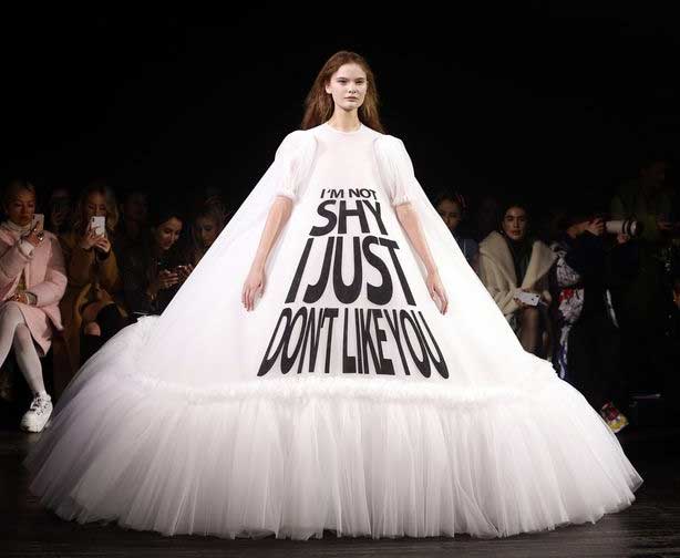 gaun-lucu-dan-unik-Viktor&rolf 3