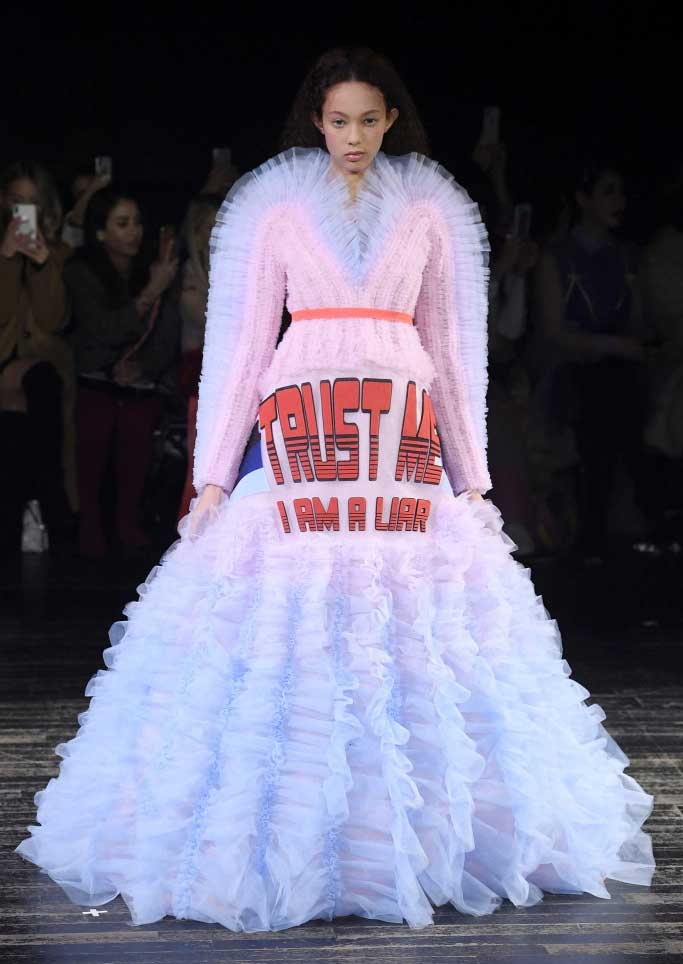 gaun-lucu-dan-unik-Viktor&rolf 4
