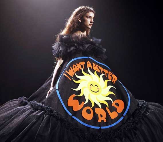 gaun-lucu-dan-unik-Viktor&rolf 8