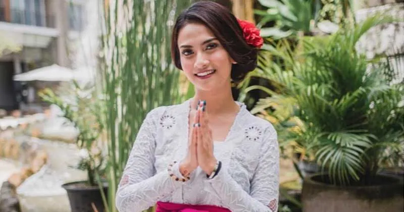 Vanessa Angel Tepati Janji di Ditkrimsus Polda Jatim