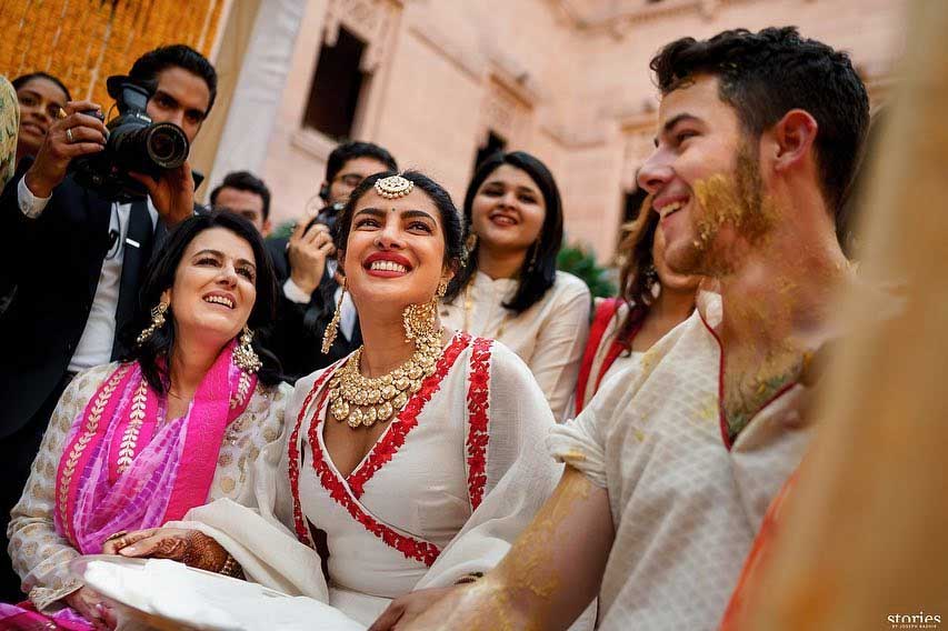 upacara-haldi-pernikahan-priyanka chopra 2
