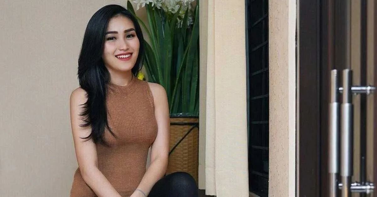 Ayu Ting Ting Dihujat Karena Pakaiannya di Acara Agustusan