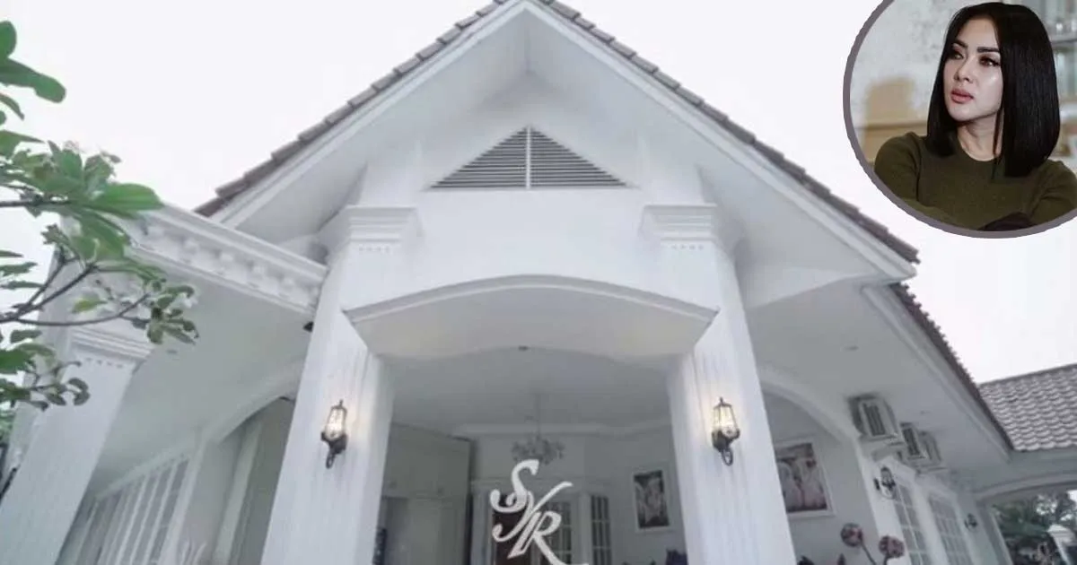 Megahnya Rumah Syahrini yang Dilengkapi Garasi Transparan
