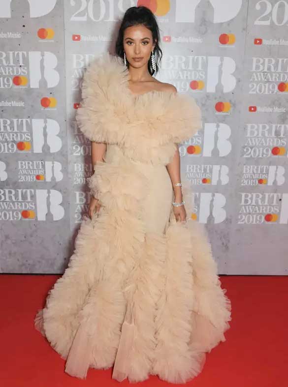 gaun-terbaik-brit-awards-2019 maya jama