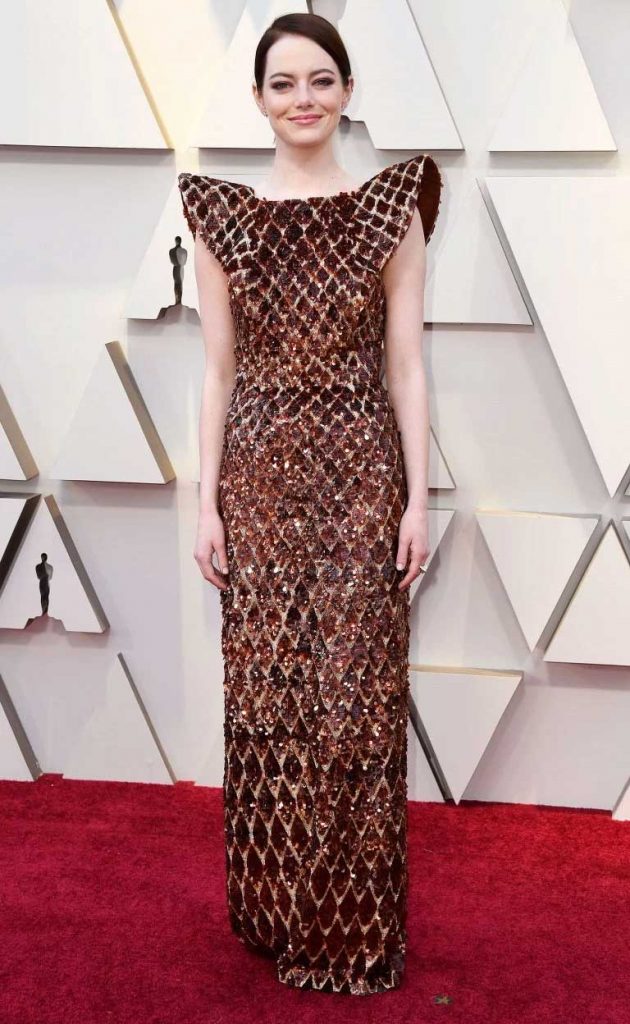 gaun-terbaik-oscar-2019-emma stone