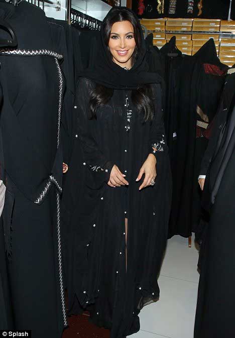 kim-kardashian-berhijab