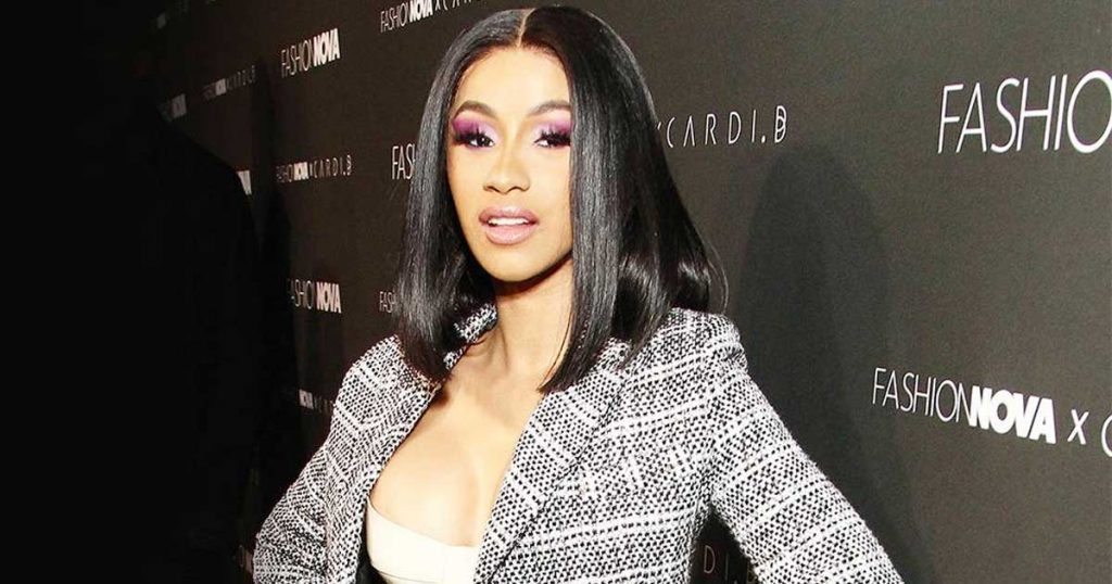 masa-lalu-cardi-b-penari-telanjang